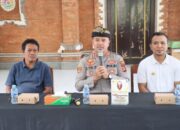 Kapolres Jembrana Gelar Program “Jumat Curhat” Bersama Masyarakat Kelurahan Baler Bale Agung