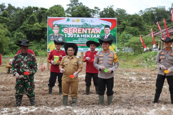 Polres Lamandau Gelar Penanaman Jagung Serentak, Wujudkan Asta Cita Program Presiden