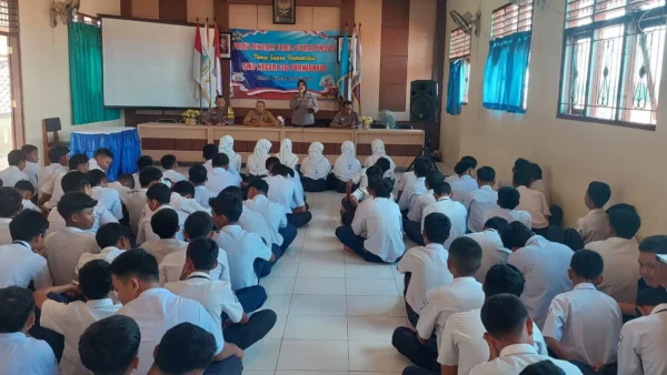 Polres Purworejo Gencarkan Sosialisasi Sma Kemala Taruna Bhayangkara Ke Siswa