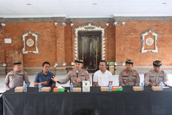 Program “jumat Curhat” Polres Jembrana, Wadah Aspirasi Warga Baler Bale