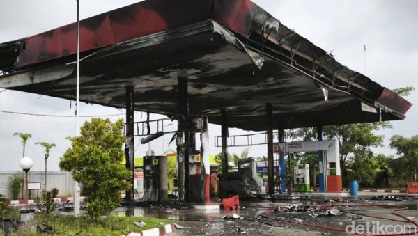 Spbu Cuplik Sukoharjo Terbakar, Diduga Akibat Ledakan Di Mobil