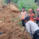 Serahkan Bantuan Evakuasi, Sat Brimob Polda Jateng Hadir Di Lokasi