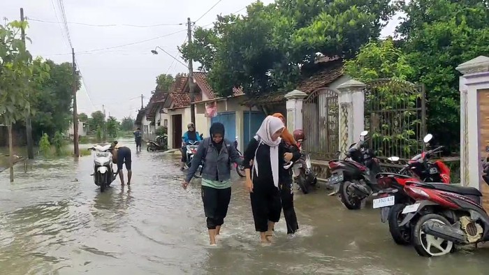 Sungai Wulan Meluap, 3 Desa di Kudus Terendam Banjir dan 1.000 Jiwa Terdampak