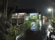 Teror Geng Motor Di Tuban Kulon Klaten, Tujuh Rumah Dan