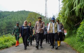 Tinjau Longsor Petungkriyono, Kapolda Jateng Fokus Pada Evakuasi Dan Infrastruktur