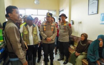 Tinjau Longsor Petungkriyono, Kapolda Jateng Tekankan Pentingnya Kesiapsiagaan