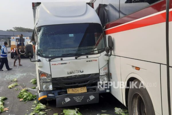 Tol Semarang Solo Alami Kecelakaan Beruntun, Ini Rinciannya