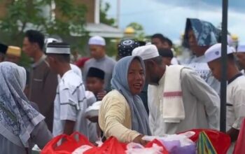 Aksi Jumat Berkah, Dkm Natabel Jannah Palangkaraya Bagikan Nasi Kotak