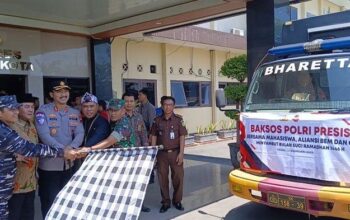 Bakti Sosial Ramadan, Polres Tegal Kota Gandeng Mahasiswa Bagikan 500