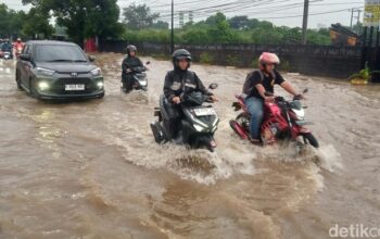 Banjir Ganggu Lalu Lintas Di Jalan Jogja Solo Dan Exit Tol