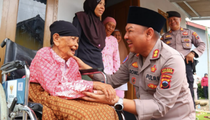 Bedah Rumah Tuntas, Polres Pekalongan Gelar Syukuran untuk Mbah Suminah