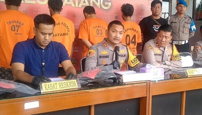 Polres Batang Tangkap 5 Pelaku Curanmor yang Beraksi di Masjid dan Bengkel