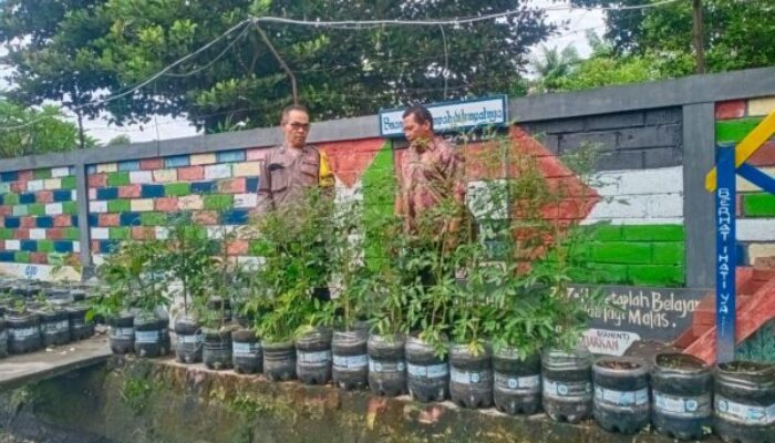 Polres Jembrana Berdayakan Warga Kembangkan Pekarangan Pangan Sehat