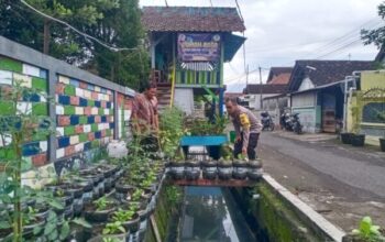 Bhabinkamtibmas Jembrana Dampingi Warga Perkuat Ketahanan Pangan Keluarga