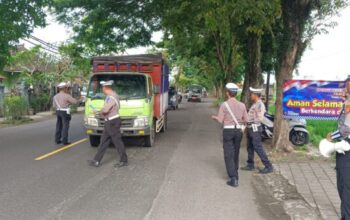 Cegah Pelanggaran, Satlantas Polres Jembrana Gencar Beri Edukasi Ke Pengendara