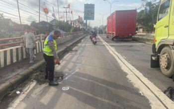 Hindari Lubang, Dua Wanita Tewas Terseruduk Truk Di Pantura Batang