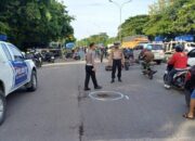 Jalan Berlubang Di Semarang Diberi Tanda Relawan, Warga Minta Perbaikan