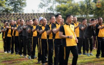 Jalan Sehat Tni Polri Di Batang, Upaya Tingkatkan Koordinasi Dan Keamanan