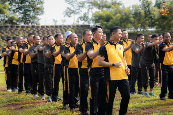 Jalan Sehat Tni Polri Di Batang, Upaya Tingkatkan Koordinasi Dan Keamanan