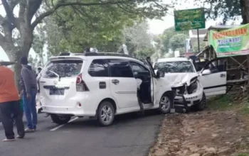 Jalur Wisata Karangpandan Karanganyar Dilanda Tabrakan Beruntun, Empat Korban Luka