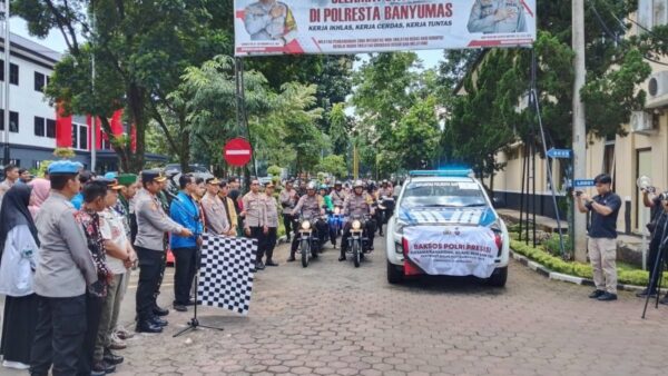 Jelang Ramadan, Polresta Banyumas Dan Mahasiswa Berbagi Melalui Bakti Sosial