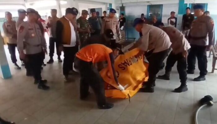 Kapal Nelayan Tenggelam di Pesisir Pekalongan, 1 ABK Tewas dan 2 Hilang