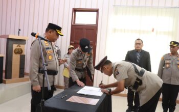 Kapolres Humbahas Pimpin Upacara Sertijab Di Jajaran Polres Humbahas