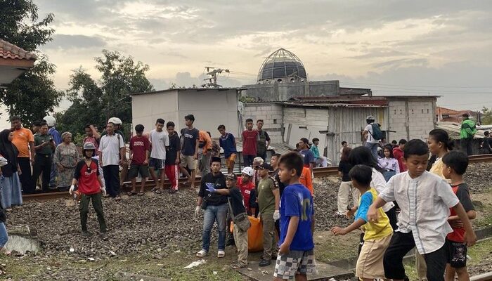 Nekat Terobos Palang, Siswi SMKN 10 Semarang Tewas Ditabrak Kereta Api