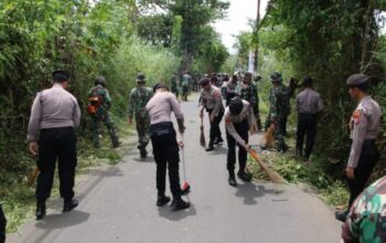 Kompak Di Lapangan, Tni Polri Laksanakan Karya Bakti Bersama