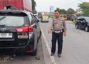 Lalai Jaga Jarak, Innova Tabrak Tronton Di Cilacap, Sopir Dan