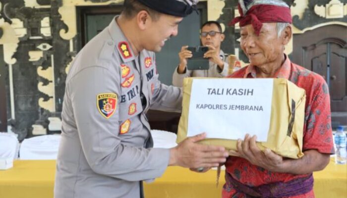 Lewat Minggu Kasih, Kapolres Jembrana Pererat Hubungan dengan Warga