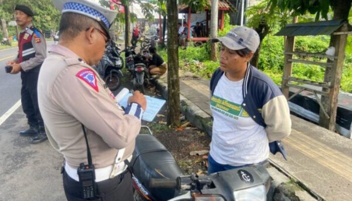 Ops Keselamatan Agung 2025: Polres Jembrana Ajak Masyarakat Taat Aturan Jalan