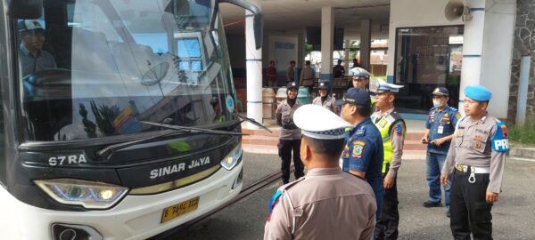 Pastikan Keamanan Transportasi, Polres Banjarnegara Gelar Ramp Check