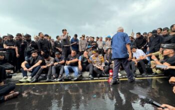 Pengabdian Tanpa Batas, Kombes Pol Nanang Terus Kawal Aksi Mahasiswa