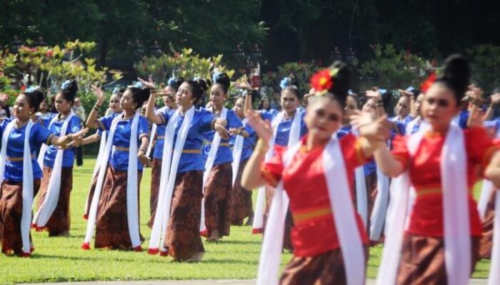 Peringatan Hari Jadi ke-454 Banyumas Semakin Meriah dengan Tari Banyumas Megot