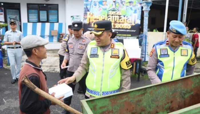 Polres Banjarnegara Gelar Aksi Simpatik Bagikan Sarapan Gratis