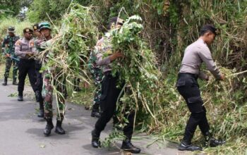 Polri Dan Tni Kompak Gelar Karya Bakti Bersama Di Malang