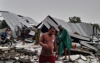 Puting Beliung Hantam Klaten, Atap Rumah Terbang Dan Pabrik Briket