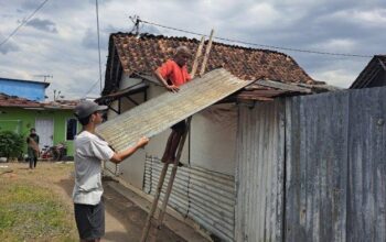 Puting Beliung Terjang Kranji Banyumas, Suara Bergemuruh Mirip Turbin Pesawat