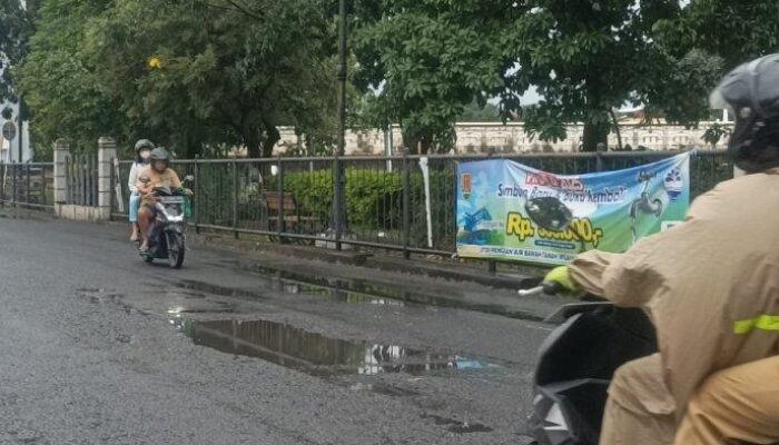 Jalan Berlubang di Semarang Jadi Jebakan Maut, Korban Kecelakaan Berhak Menuntut