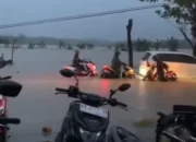 Solo Dan Sukoharjo Kebanjiran, Anak Sungai Bengawan Solo Meluap