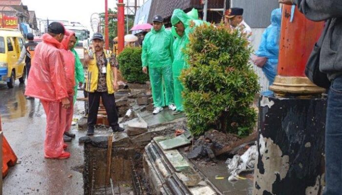 Soroti Tata Kelola Parkir, DPRD Semarang Sidak Pekerjaan Satu Arah di Ambarawa