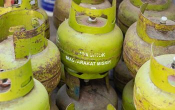 Terekam Cctv, Pencurian Gas 3 Kg Oleh Emak Emak Di Klaten