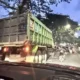 Truk Melintas Di Jalur Silayur Ngaliyan Saat Jam Ramai, Warga