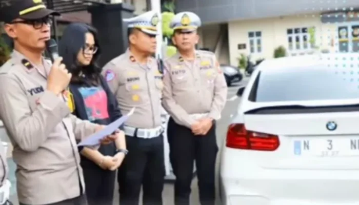 Pakai Nopol Tak Senonoh Demi Konten, Mobil BMW Ditilang Polresta Malang