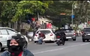 Viral Di Medsos, Duel Pengemudi Agya Dan Jazz Gemparkan Salatiga