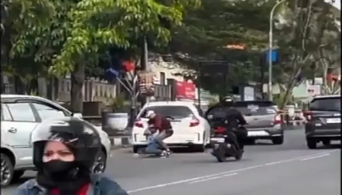 Viral di Medsos, Duel Pengemudi Agya dan Jazz Gemparkan Salatiga