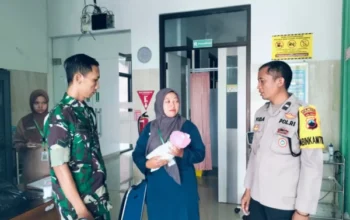 Warga Temukan Bayi Di Jalan Desa, Kini Dalam Perawatan Puskesmas