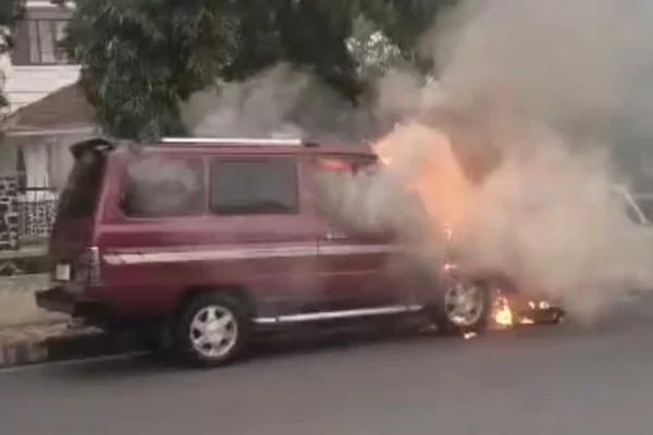 Warga Tuntang Kehilangan Mobil Akibat Kebakaran Di Salatiga, Ini Penyebabnya