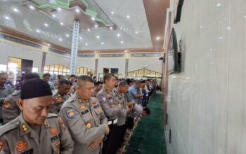 Polda kalteng gelar salat ghaib untuk 3 anggota polri yang